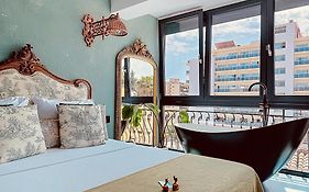 Alhambra Deco Homtels