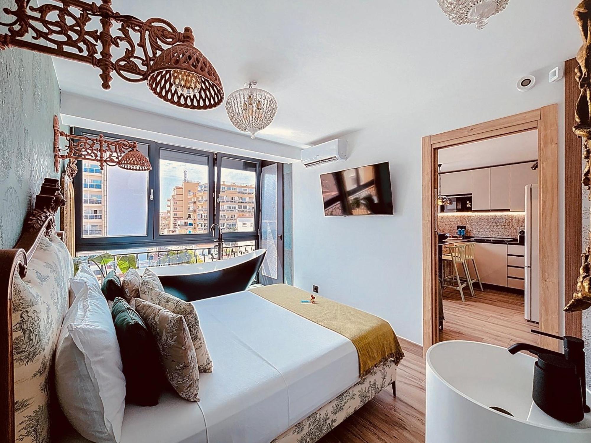 Apartamento Alhambra Deco Homtels Torremolinos Exterior foto
